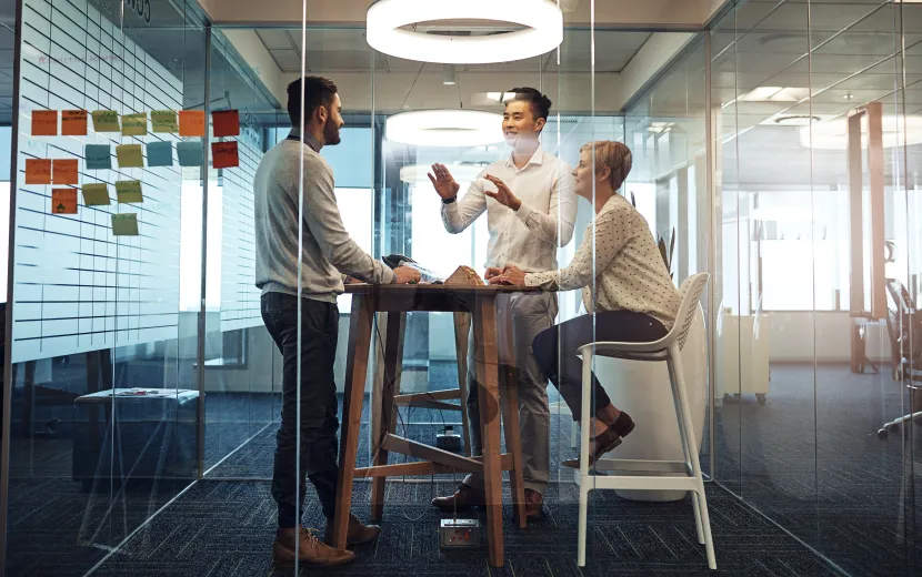 Menschen im Meeting 
